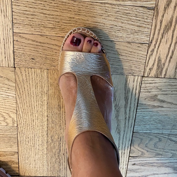 Gentle Souls sandals - Picture 10 of 12